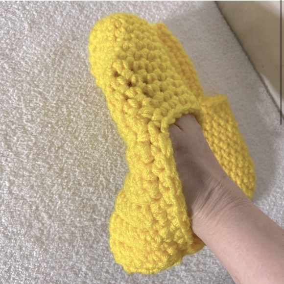 Vintage Handmade Yellow Crochet Knit Slip On Slippers - Picture 3 of 9